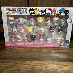 Sanrio Hello Kitty & Friends 20-Figure Set - White, Pink, Yellow, Blue